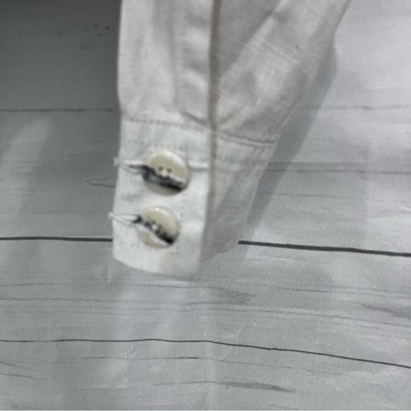 CAbi Cream 100% Linen Ruffled Asymmetrical Crop Button Jacket - Picture 6 of 16